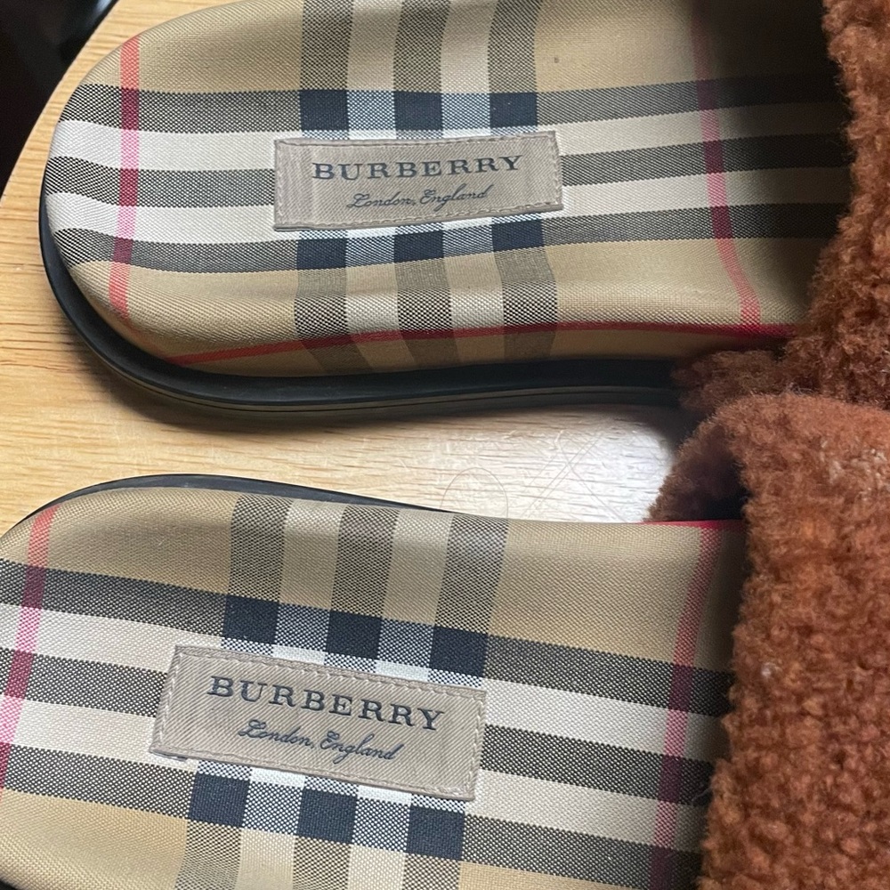 Burberry brown shearling fur flats - Picture 4 of 6